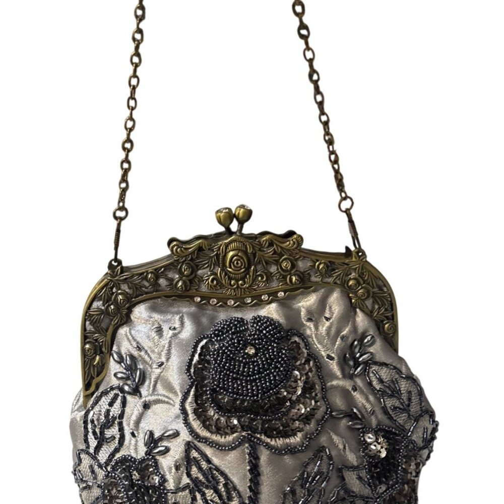 Vintage Silver Beaded Floral Clutch With Antique Brass Frame‎ & Chain Handle